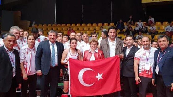 Avrupa şampiyonu kick boksçu, Nemrut Dağı'nda çalışıyor