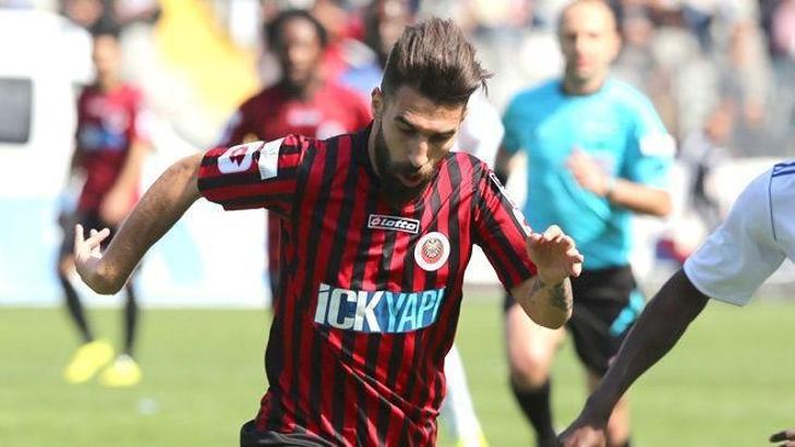 Burak Yılmaz'dan Fenerbahçe'ye darbe!