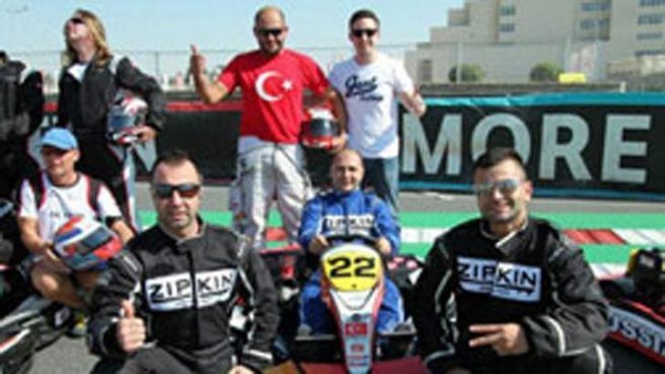 Türk Sporcular Dubai Kartdrome´daydı