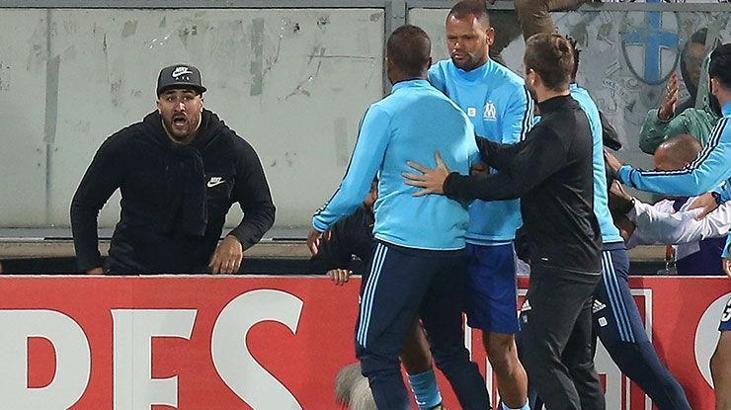 7 ay men cezası alan Evra'nın sözleşmesi feshedildi!