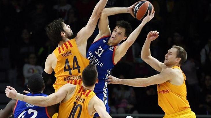 2000'li yıllarda Barcelona deplasmanında ilk galibiyet