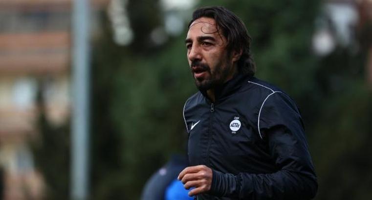 Altaylı İbrahim Öztürk 500. resmi maçına çıktı