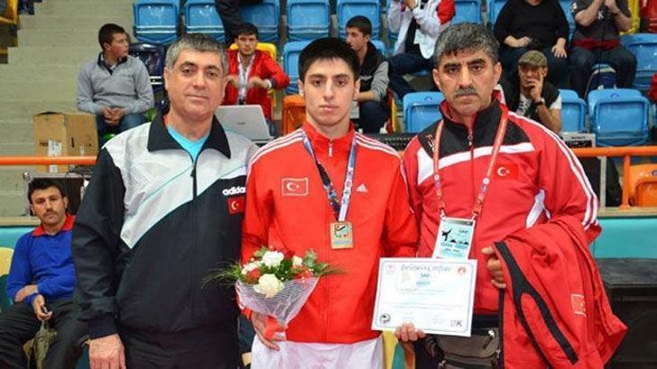 Erkek ve kadın Kumite Milli Takımları finalde