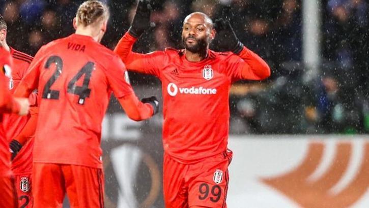 Vagner Love'la devam!