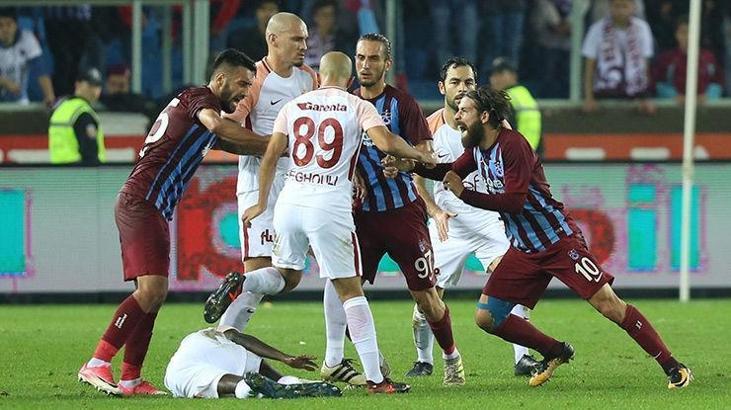 Feghouli'nin 3 maçlık cezası onandı