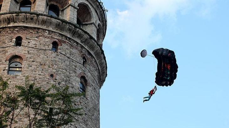 Galata Kulesi'nden tarihi atlayış