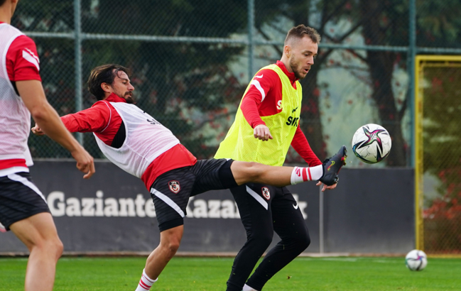Gaziantep FK'da Galatasaray mesaisi sürüyor