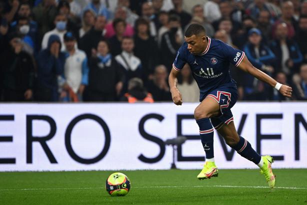 Lille maçı öncesi PSG'ye yıldız futbolcudan şok haber!