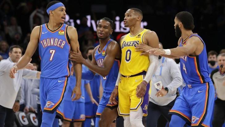 NBA'de Oklahoma City, 26 sayı geriden gelip Lakers'ı yendi