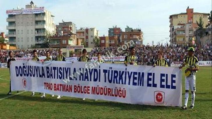 Batman'da anlamlı pankart!
