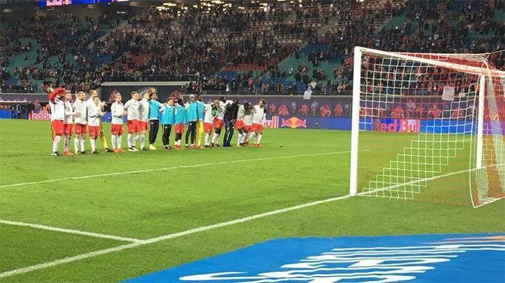 Leipzig 3 puanı 2 golle aldı