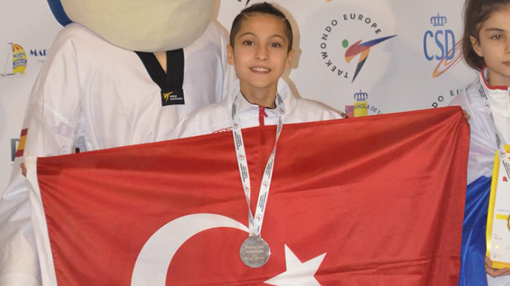 Nehir Güneş'ten gümüş madalya