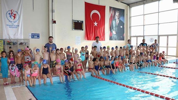 Manisa'da 'Yüzme Bilmeyen Kalmasın' projesi başladı