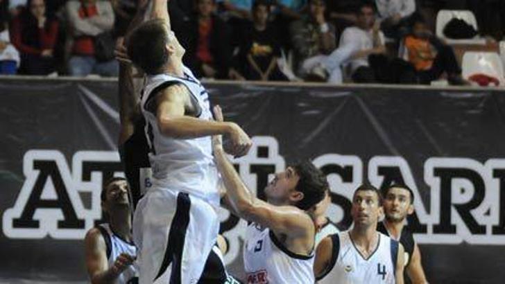 Fener'den farklı zafer: 80-57