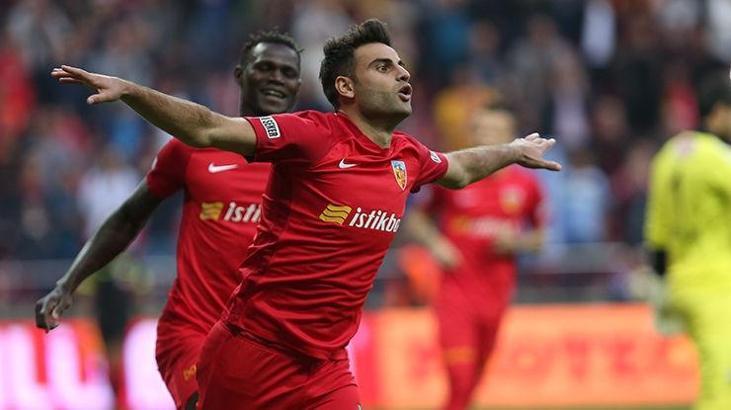 Galatasaray'dan Deniz Türüç hamlesi!