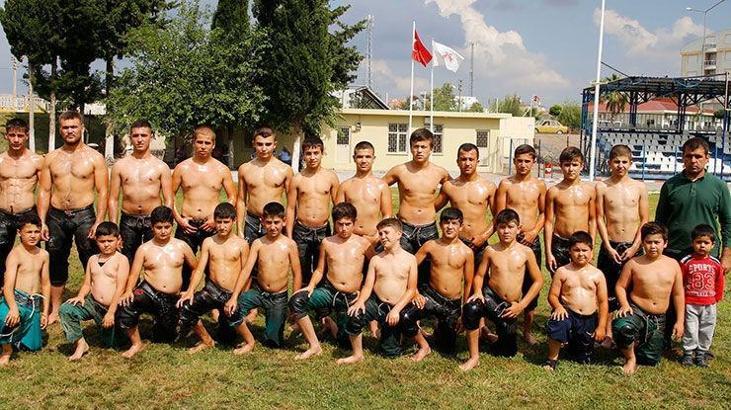 Döşemealtı'nın güreşçilerinden büyük başarılar