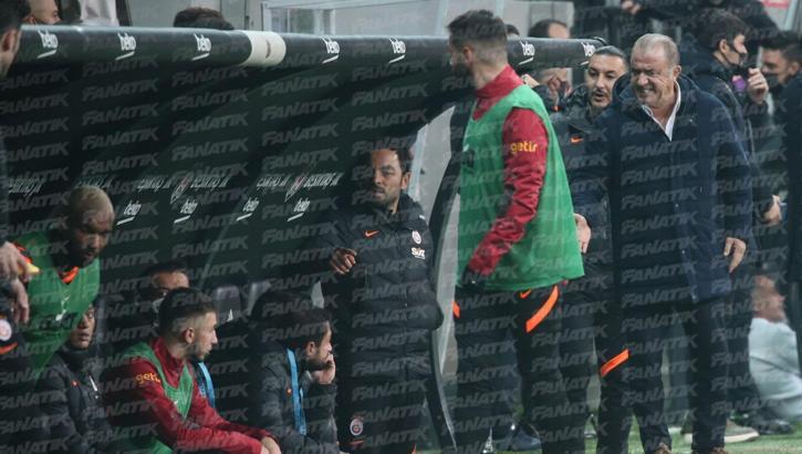 Fatih Terim'den öğrencilerine: Ne oturuyorsunuz!