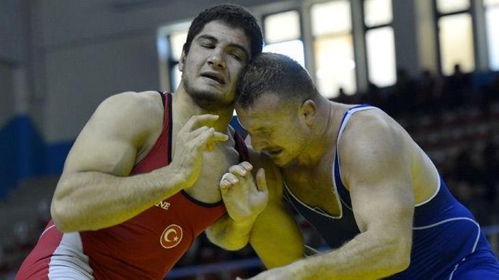 Taha Akgül finalde