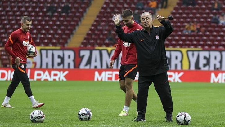 Galatasaray'da Fatih Terim oyuncularına derbinin şifrelerini verdi!