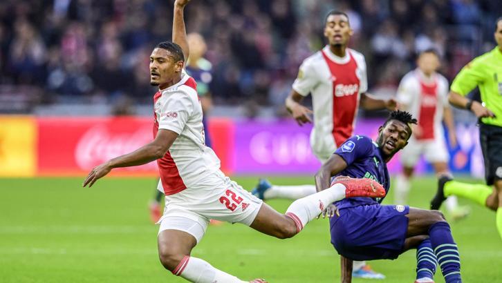 Hollanda Ligi'nde Ajax, PSV'ye acımadı: 5-0
