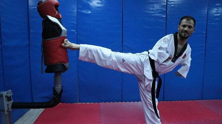 Bindiği dolmuşta başka sporcuya benzerliği hayatını değiştirdi