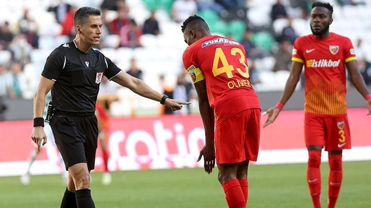 Bernard Mensah'tan flaş 'hakem' paylaşımı