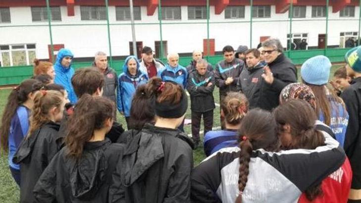 Kadın futbolu çalışma grubu Samsun'da toplandı