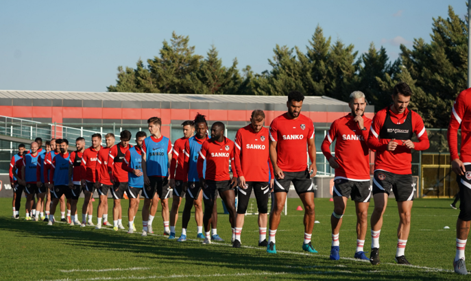 Gaziantep FK'da Jefferson ve Olkowski, Giresunspor maçında yok