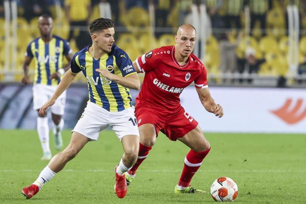 Fenerbahçe-Antwerp | Frey ve Samatta, Kadıköy'e döndü