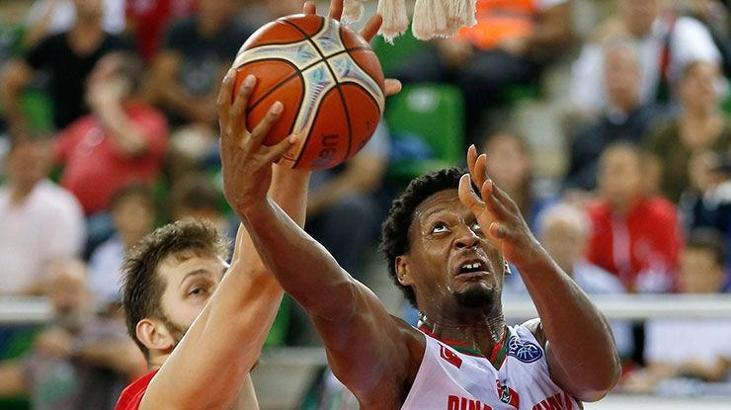 Jones ve Taylor haftanın takımına seçildi