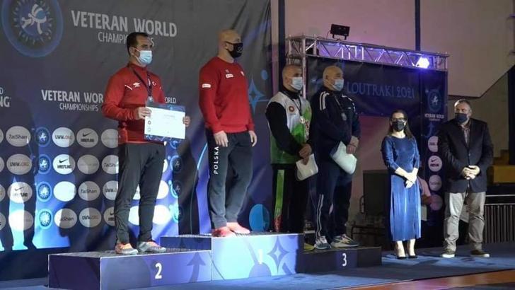 Hamza Ergut'tan gümüş, Ayhan Özdemir'den bronz madalya