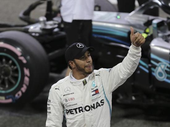 Abu Dabi'de pole pozisyonu Lewis Hamilton'ın