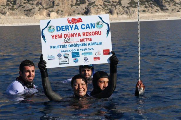 Derya Can, Salda Gölü'nde dünya rekoru kırdı