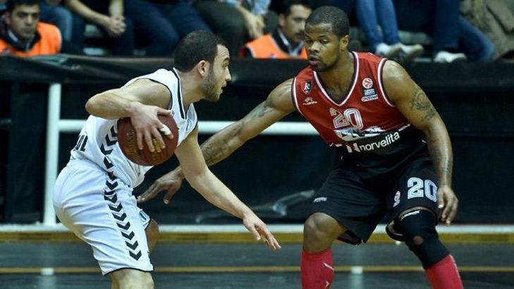 Kartal son haftaya bıraktı: 63-84