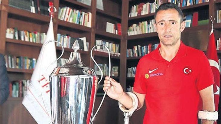 Osman Çakmak: Mayın bacağımı aldı ama bana da kupayı verdi