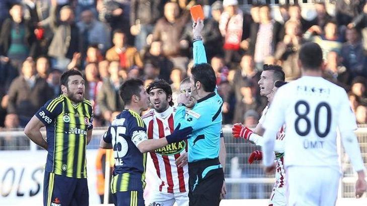 Fener'i bekleyen dört tehlike!