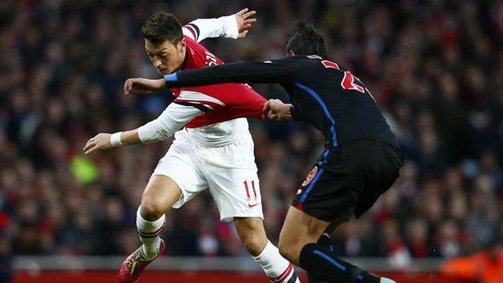 Shearer, Mesut Özil'i uyardı!