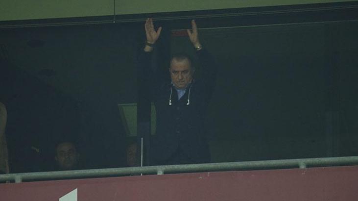 Fatih Terim locadan izledi