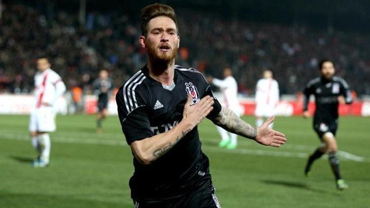 Nöbetçi golcü Ömer işbaşında