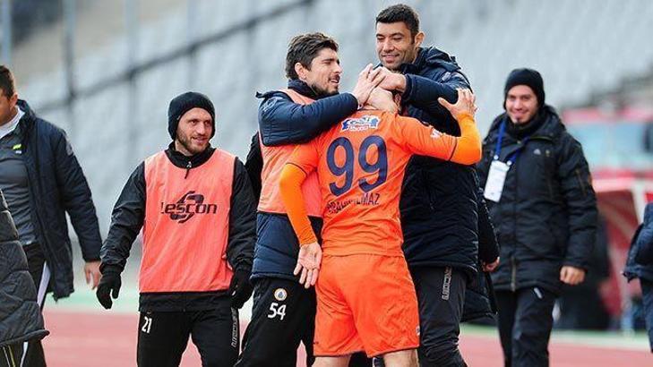 İstanbul BŞB ikinci yarıda güldü: 3-1