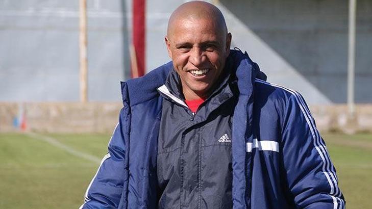 Carlos siftah peşinde