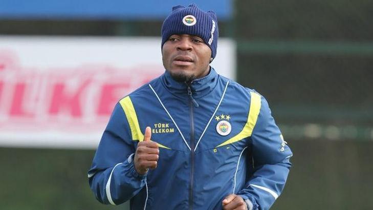 Emenike'den tam destek