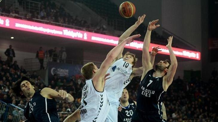 Kartal kanat açamadı:76-59