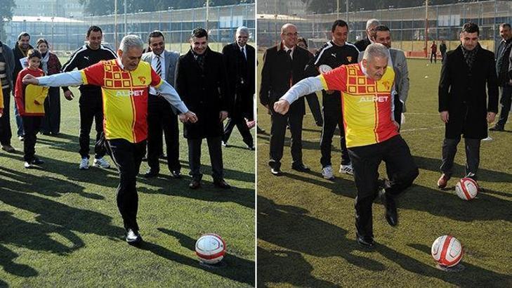 Binali Yıldırım'dan Göztepe'ye ziyaret