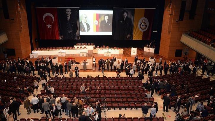 Son dakika! Galatasaray'da Mustafa Cengiz ve yönetimi ibra edildi
