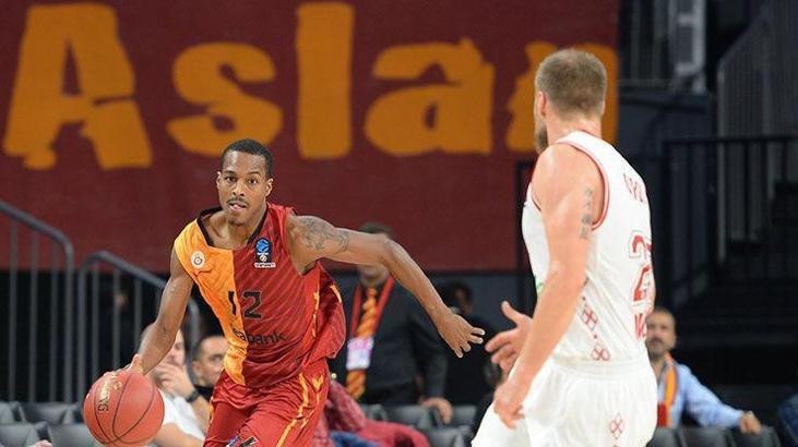 Galatasaray ilk maçında farklı mağlup