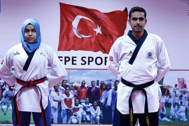 İşitme engelli milli tekvandocu kardeşlerin hedefi dünya şampiyonluğu