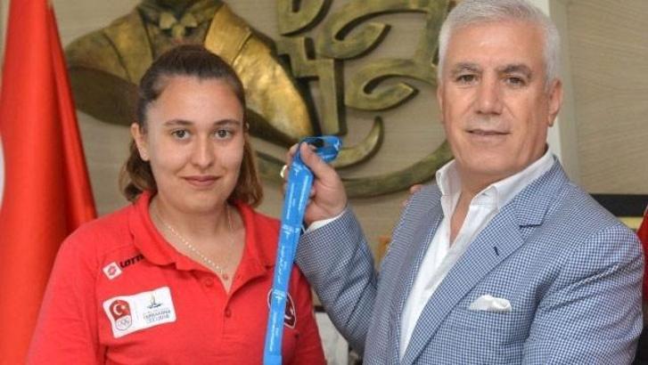 İnci Ece Öztürk, İtalya'daki Dünya Bocce Şampiyonası'nda gümüş madalya kazandı