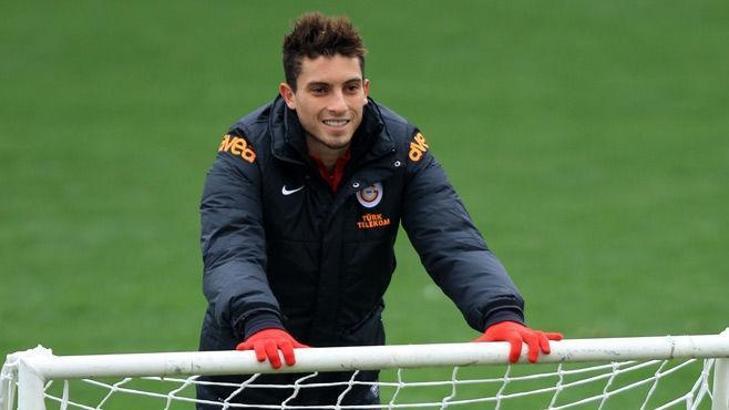 Alex Telles: Real Madrid'den aşağıda değiliz