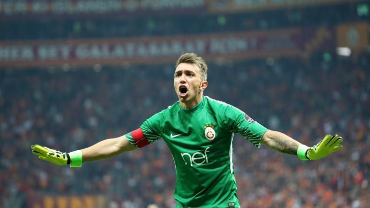 Muslera, Galatasaray'da 3. kez 'dalya' diyecek